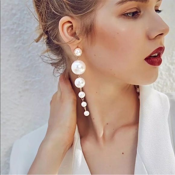 Elegant Long Drop Pearl Statement Earrings - Picture 6 of 6